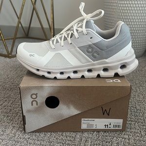 On Cloudrunner size: 11